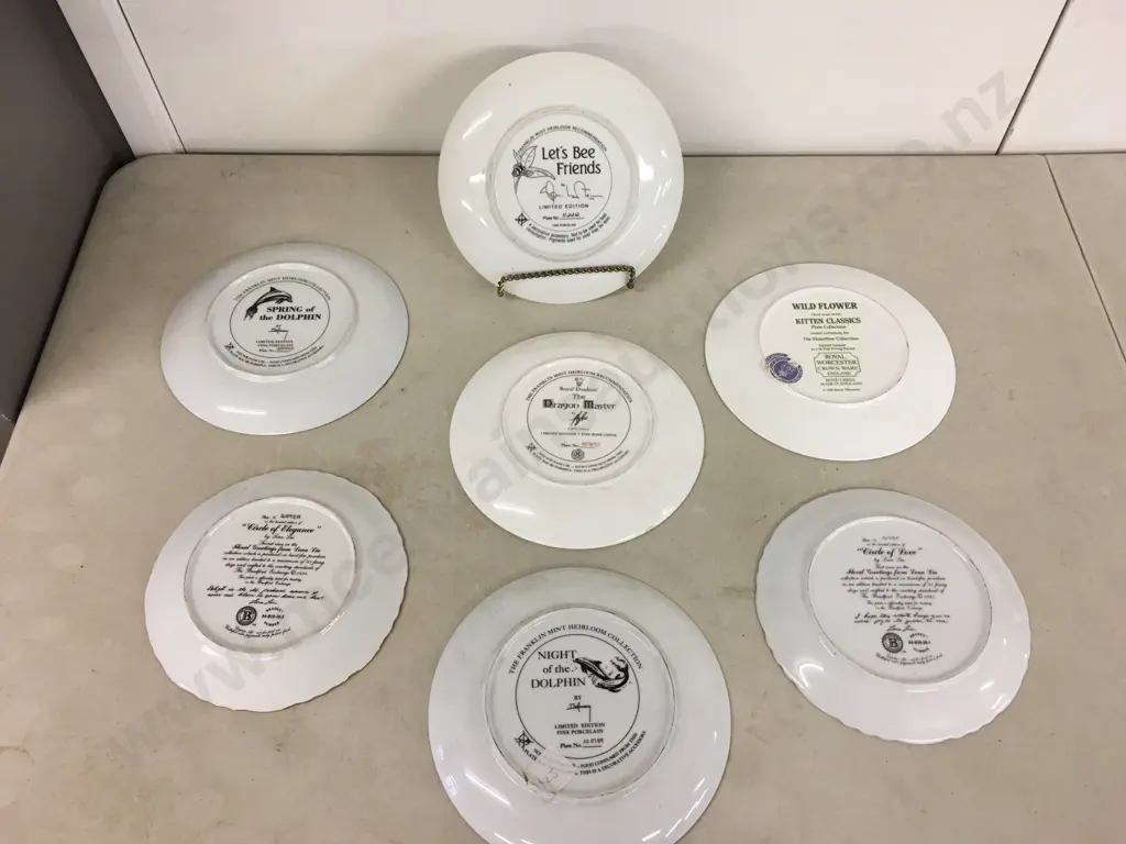 Assorted Collector Plates x7 Image 1++